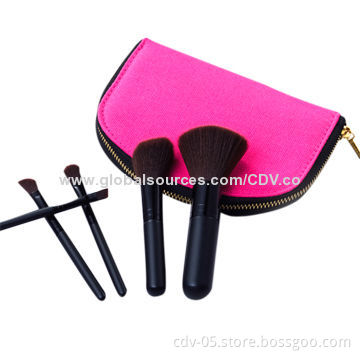 Makeup gift brush set, made of wooden handle and aluminum ferrule with synthetic hair, clothing bag